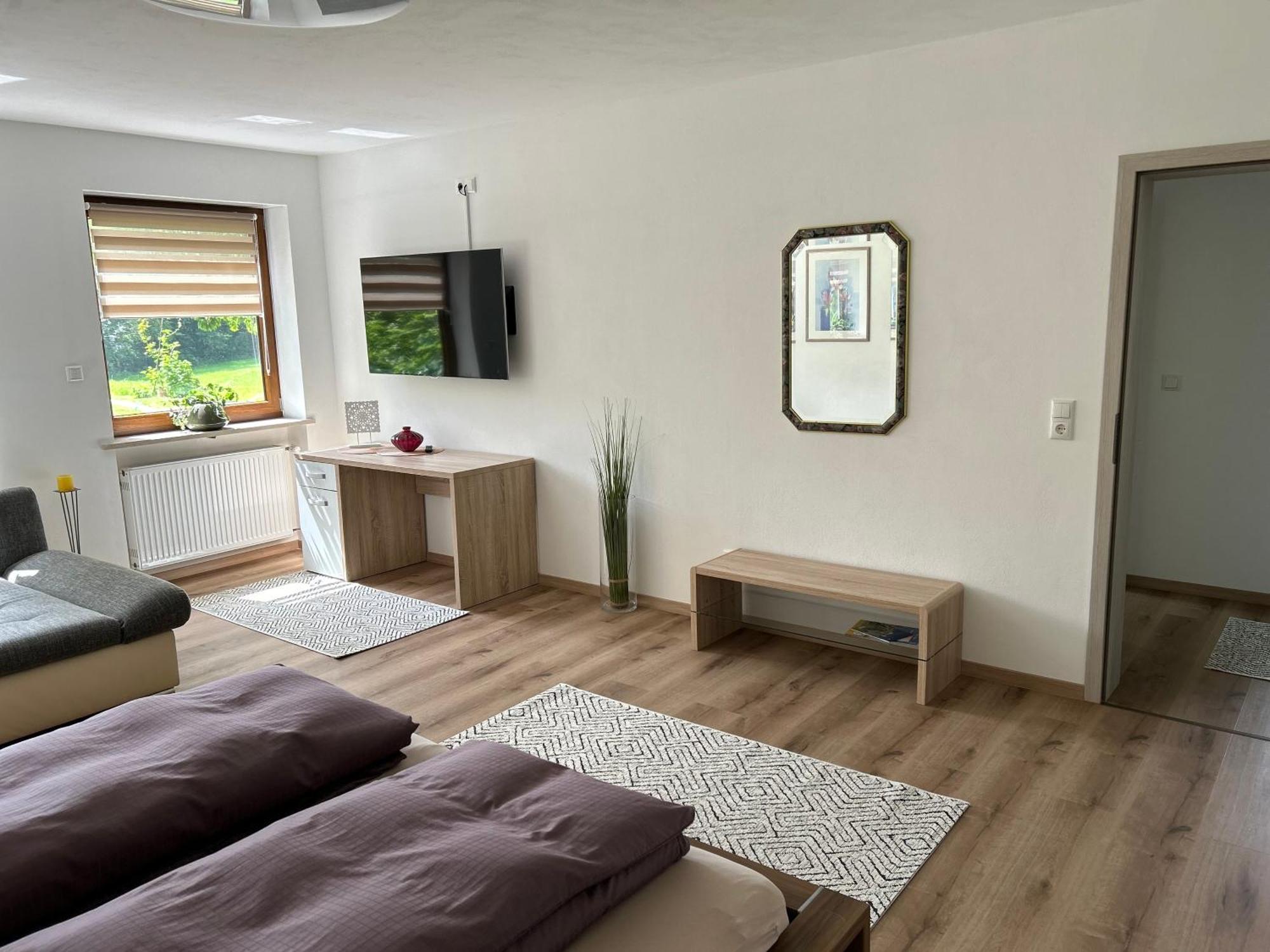 Ruhige Ferienwohnung Mit Terrasse Fuer 2 Personen Vohenstrauss Exteriér fotografie